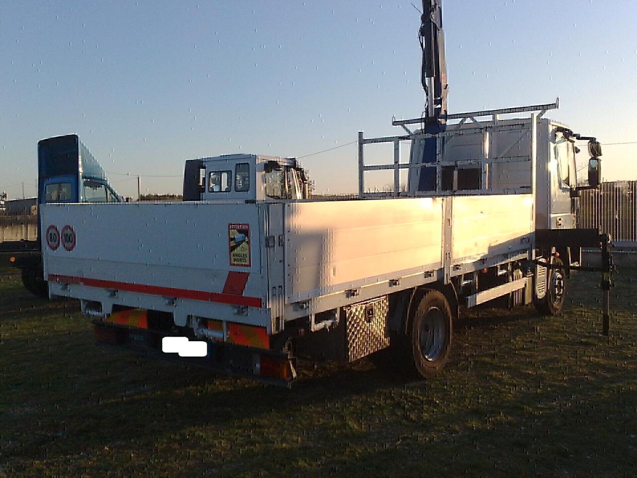 Iveco Eurocargo 75E18 Cassone fisso con grù - 2010