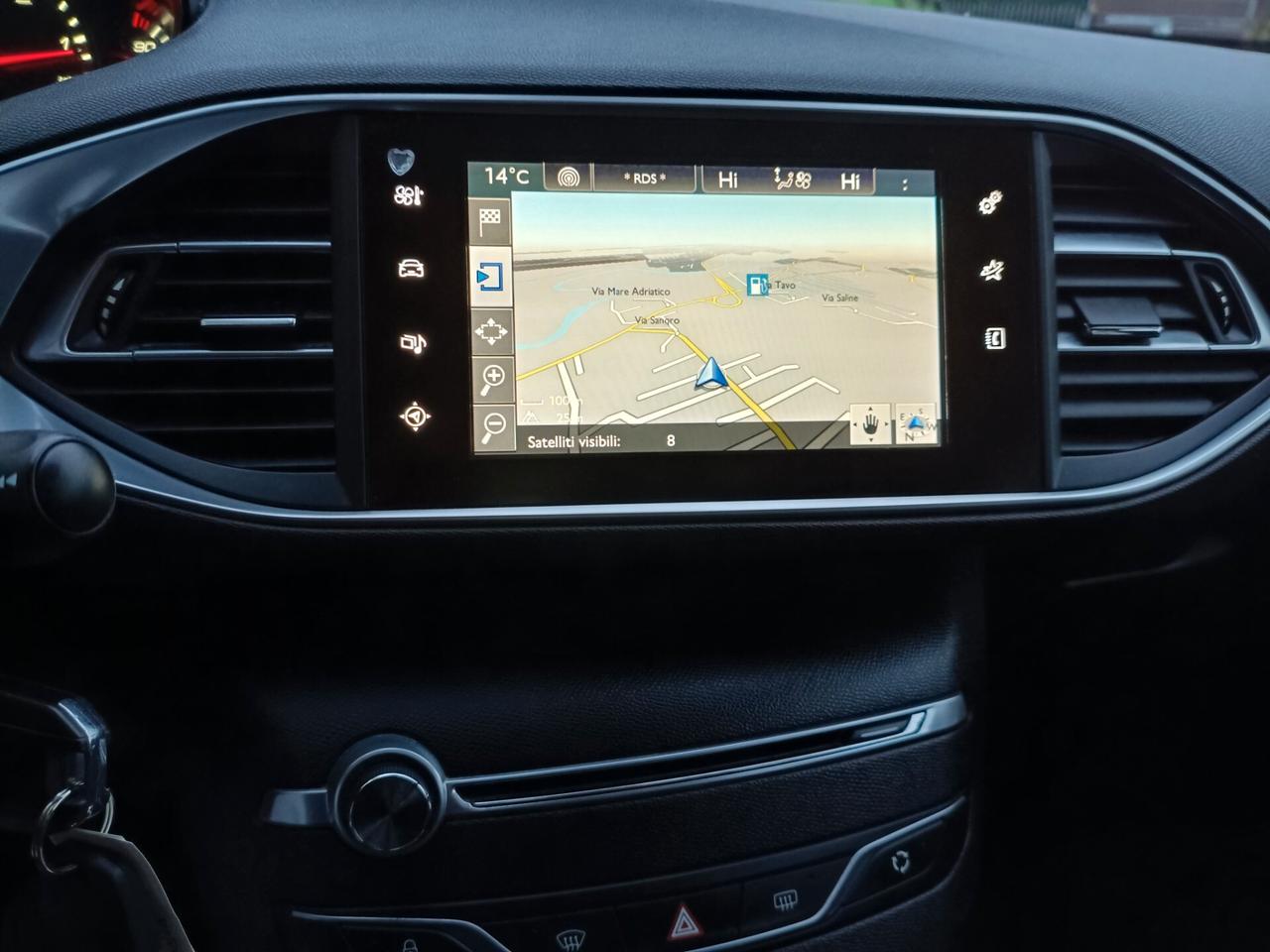 Peugeot 308 BlueHDi 100 S&S SW Business