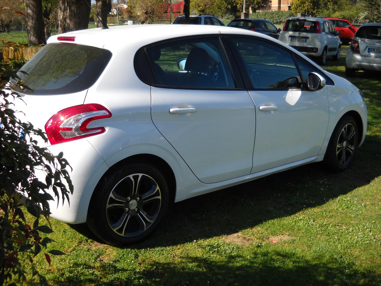 Peugeot 208 1.4 HDi 68 CV 3 porte Active