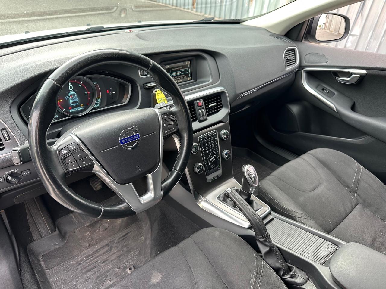 Volvo V40 Cross Country D2 1.6 Summum