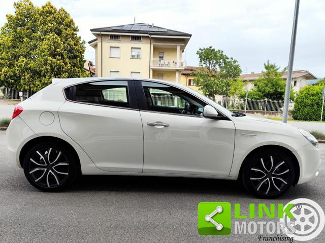 ALFA ROMEO Giulietta 1.6 JTDm-2 105 CV Distinctive NEOPAT.GARANZIA INCL