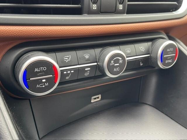 Alfa Romeo Giulia 2.0 Turbo 280 CV AT8 AWD Q4 Veloce Ti