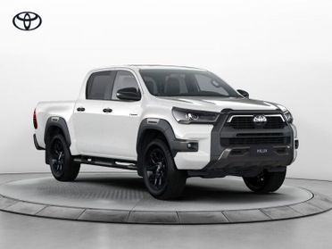 Toyota Hilux 2.8 D-4D A/T 4WD 48V 4 porte Double Cab Invincible