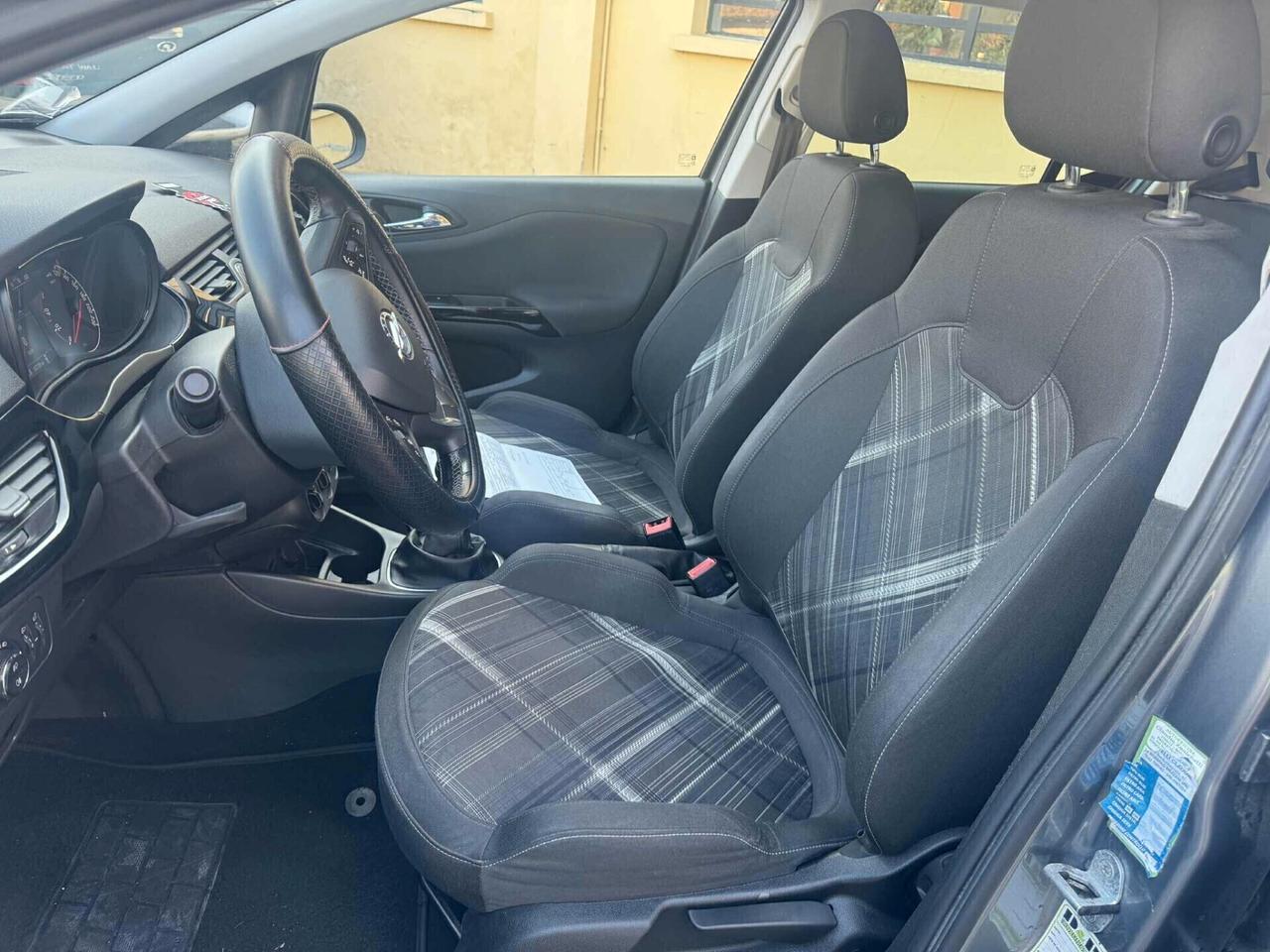 Opel Corsa 1.2 Diesel 5 porte b-Color 75cv