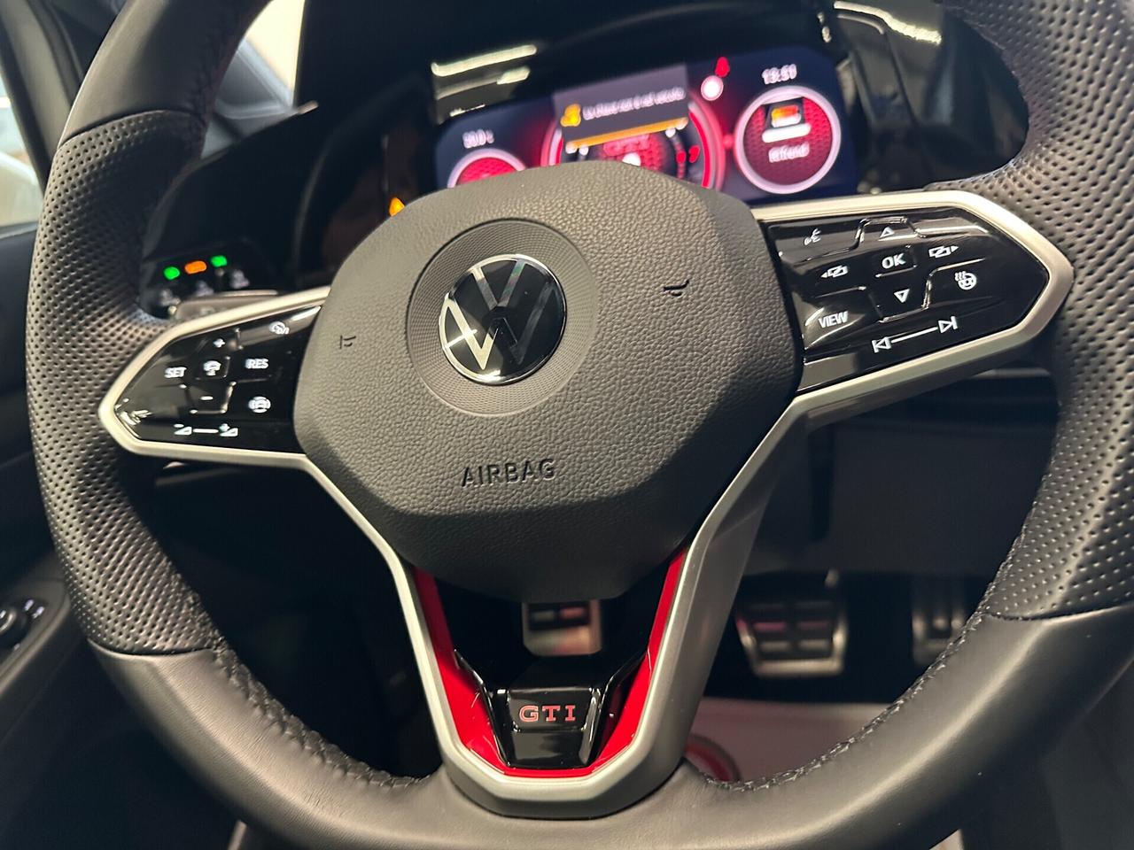 Volkswagen Golf GTI Golf 2.0 TSI GTI DSG PERFORMANCE