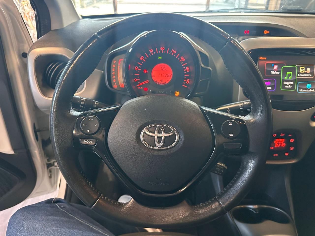 Toyota Aygo 1.0 VVT-i 69 CV 3 porte x-clusiv