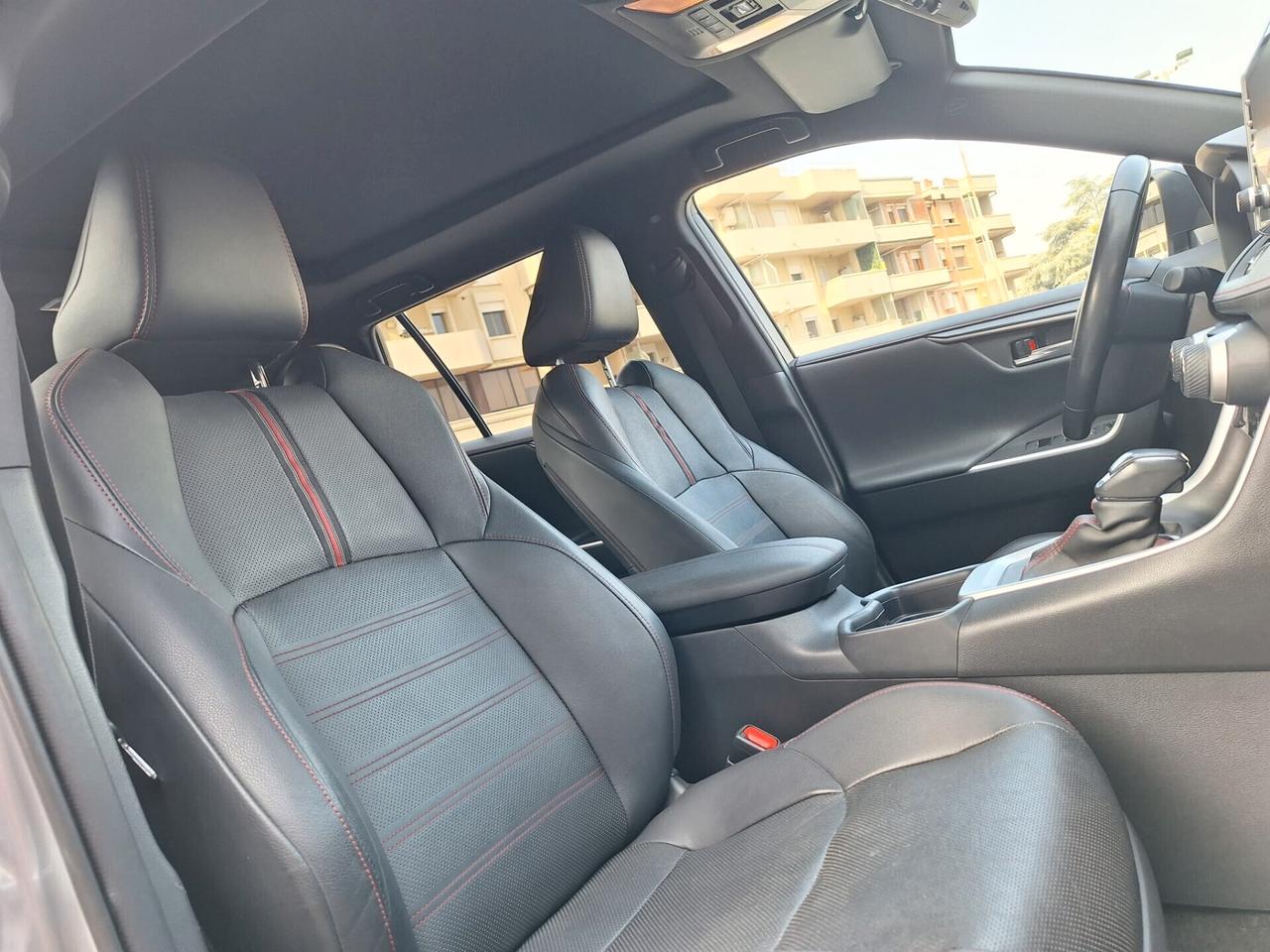 RAV4 Plug-in Hybrid E-CVT (306 CV) Style+ AWD-i Unico proprietario Iva esposta