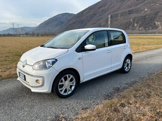 Volkswagen UP 5 PORTE BENZINA POCHISSIMI KM