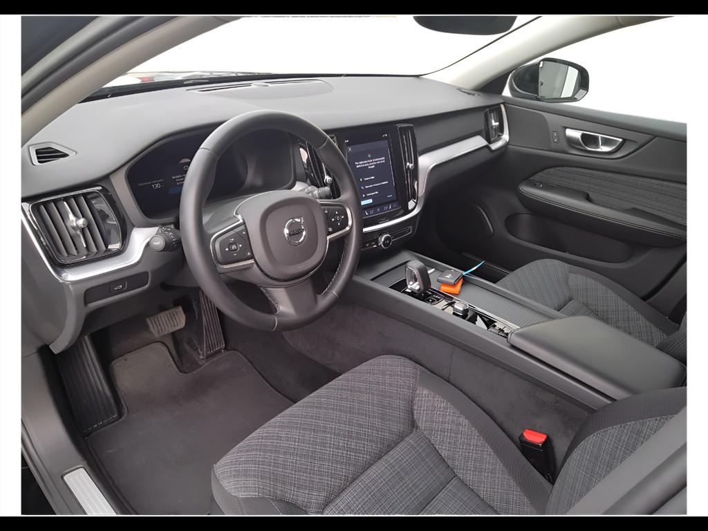 VOLVO V60 II 2023 - V60 2.0 b3 Core auto