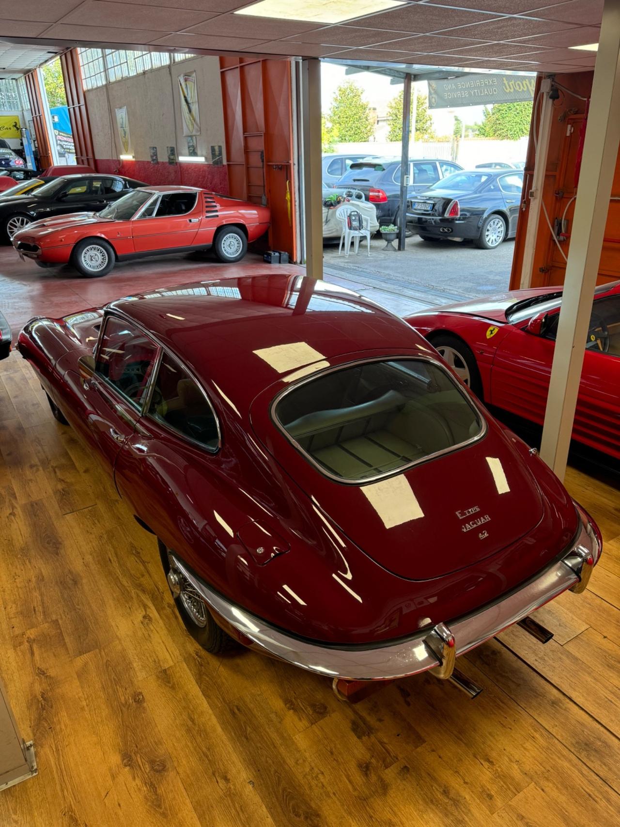 Jaguar E-Type 4.2 Coupe PERMUTE