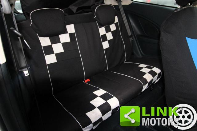 FORD Ka+ 1.2 8V 69CV INDIVIDUAL BLACK & WHITE