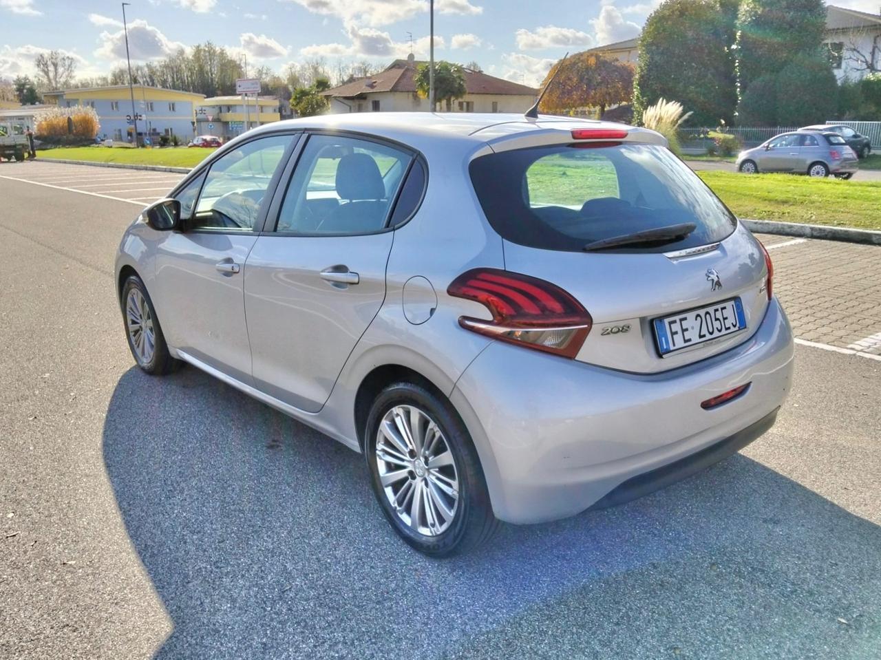 Peugeot 208 PureTech 82 5 porte Allure*Cerchi*Mirror Link*Euro 6