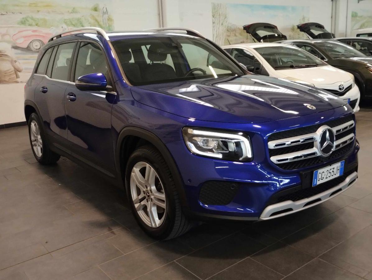 MERCEDES GLB 180d PELLE - TELECAMERA - APPLE - LED - GAR.24 MESI