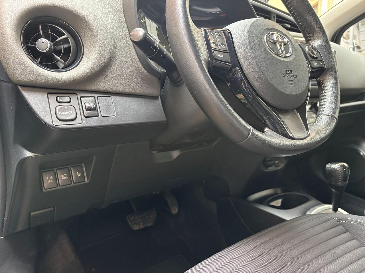 Toyota Yaris 1.5 hybrid NO VINCOLO FINANZIAMENTO