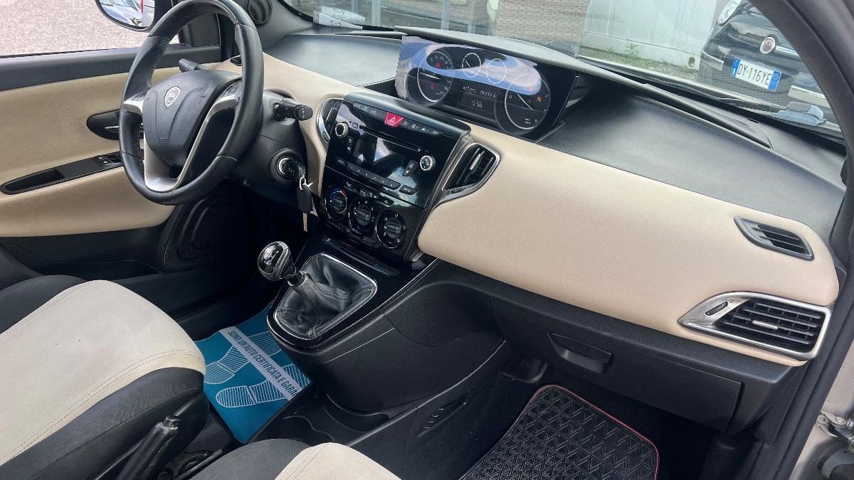 LANCIA - Ypsilon 1.3 mjt Gold c/CL s&s 95cv