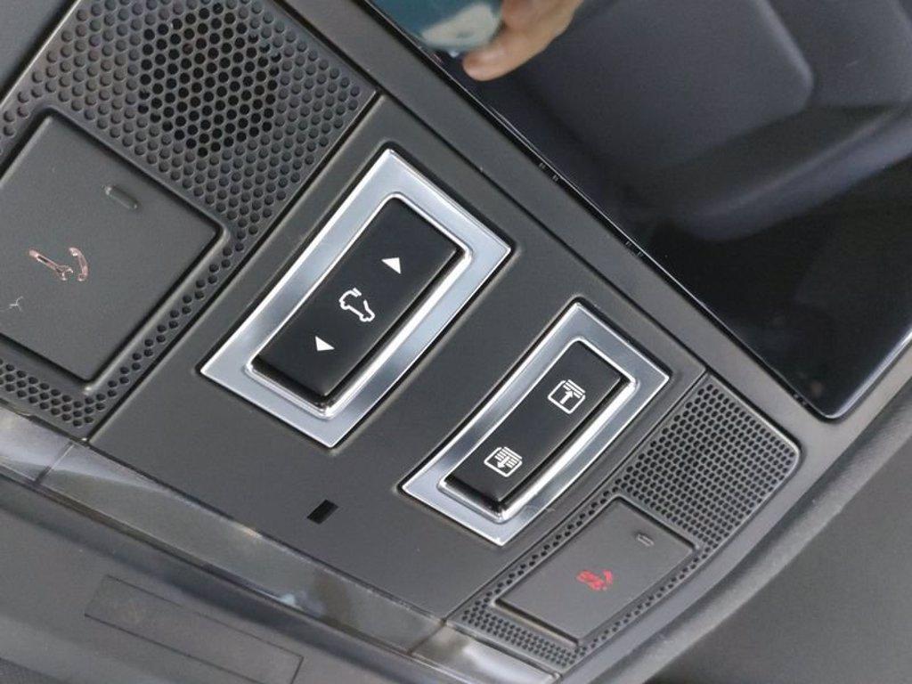 LAND ROVER Defender (2019) LAND ROVER 90 3.0D I6 250 CV AWD Auto X-Dynamic S del 2022