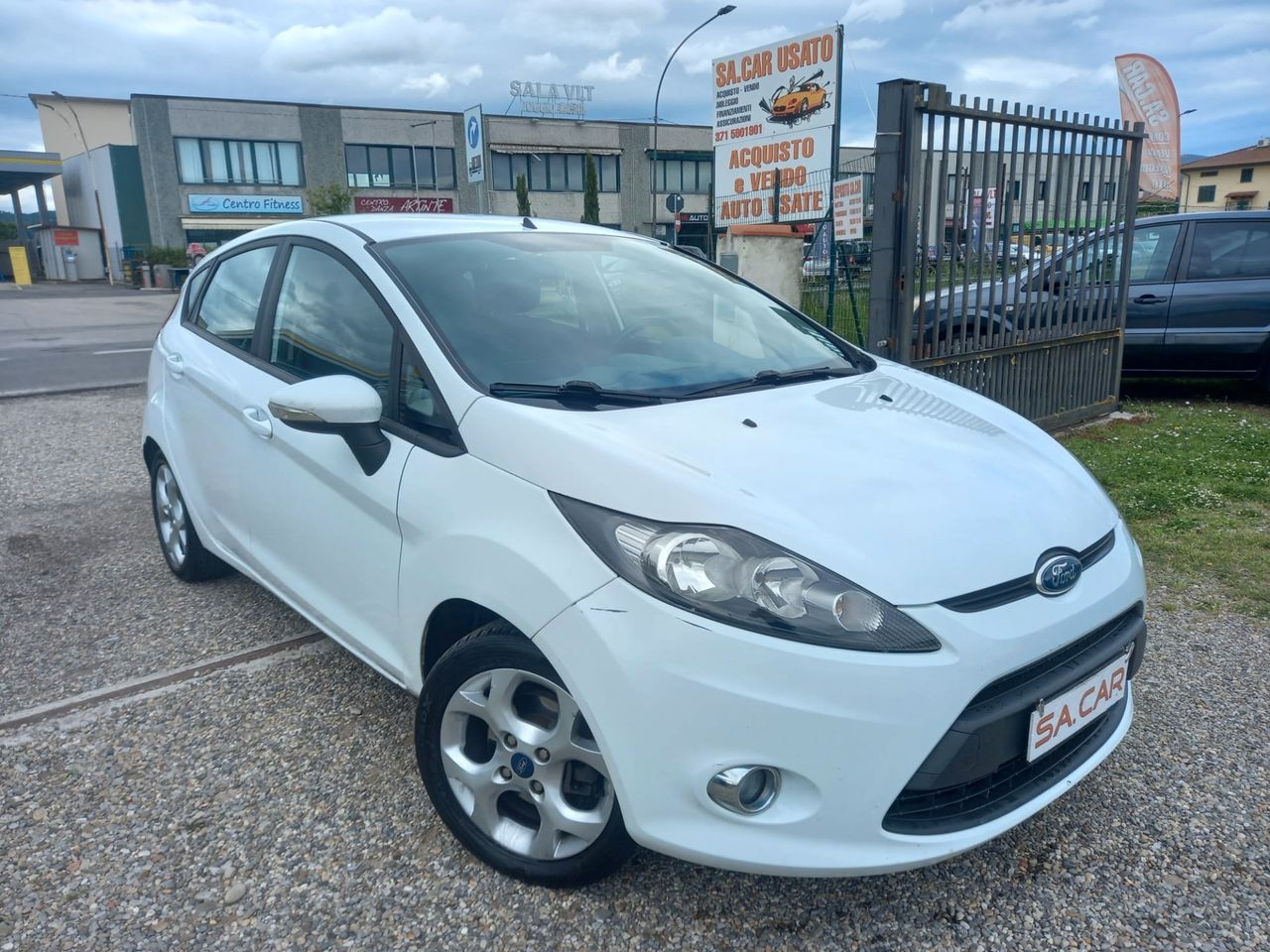 FORD FIESTA 1.2 METANO 2012