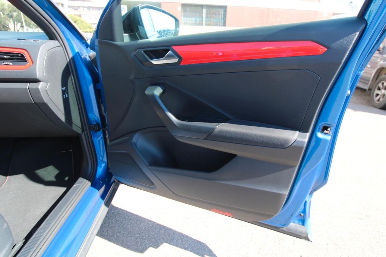 Volkswagen T ROC R LINE PLUS