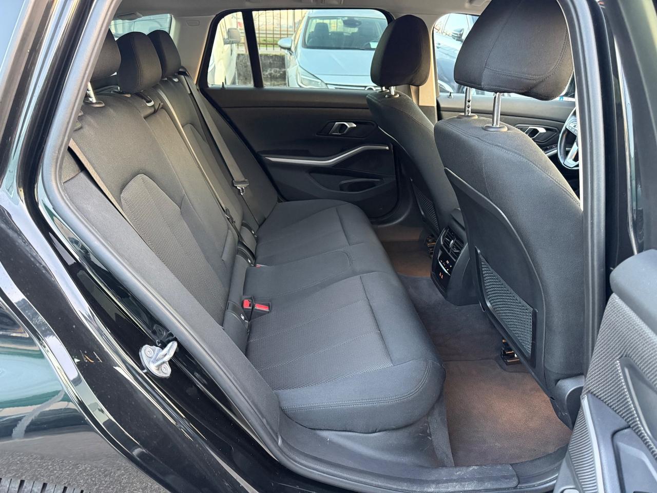 Bmw 318d My23 48V Automatica Touring Advantage 2.0 150CV