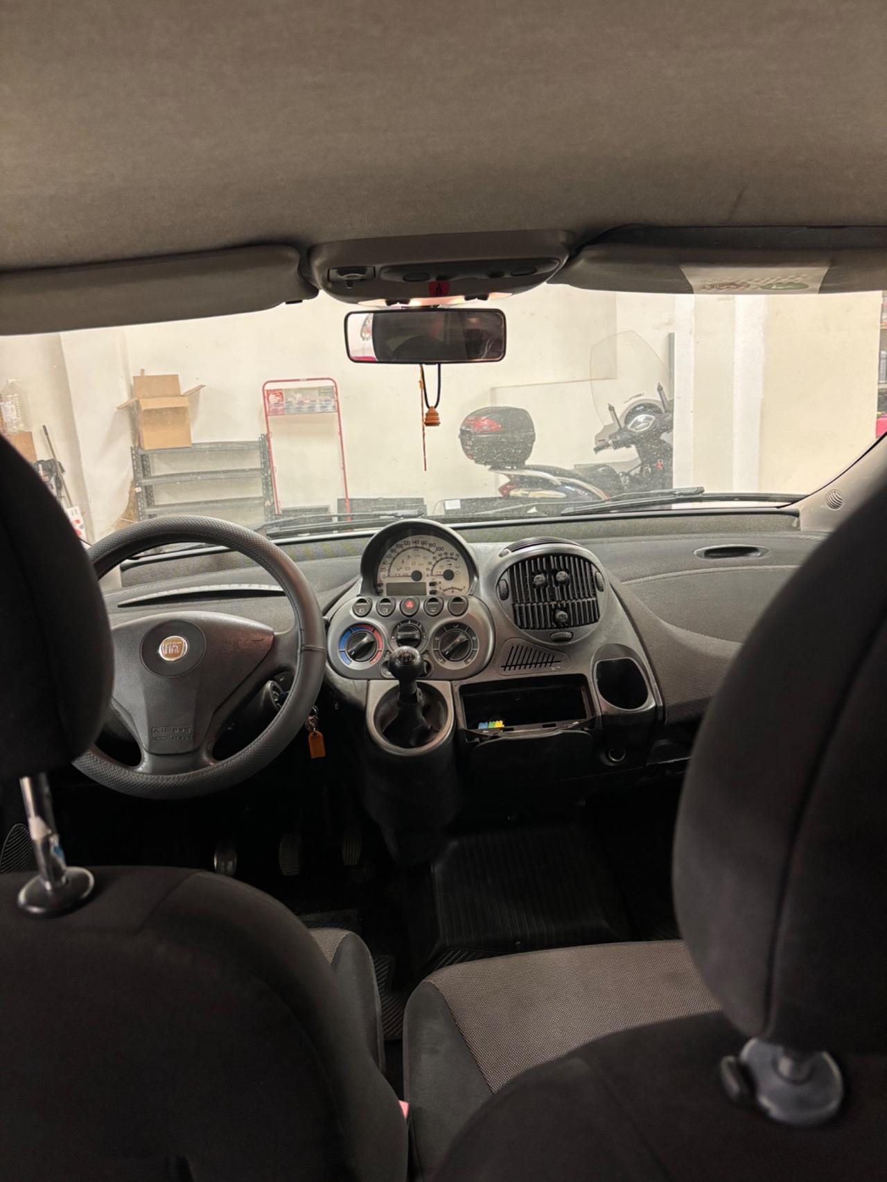 Fiat Multipla 1.9 MJT Active