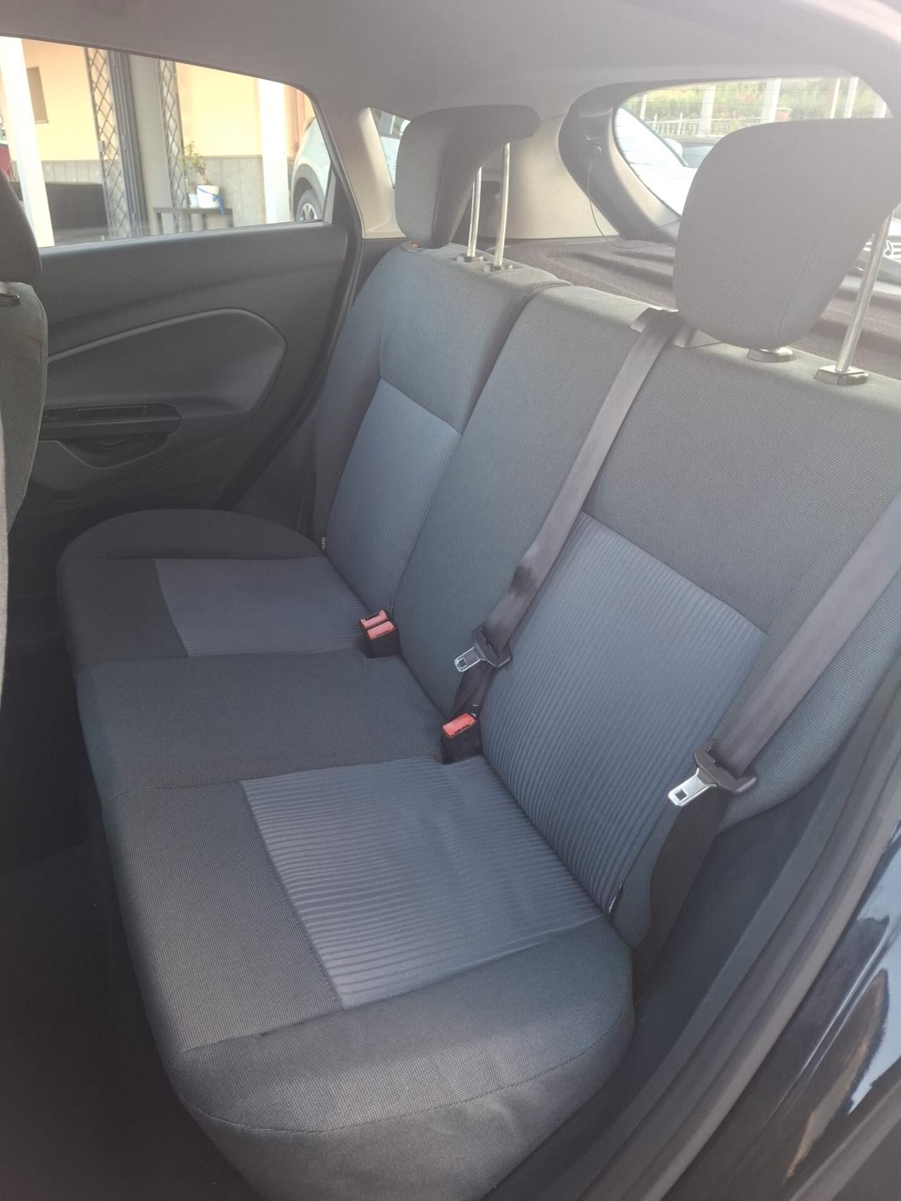 Ford Fiesta 1.4 TDCi 5p. - 2011