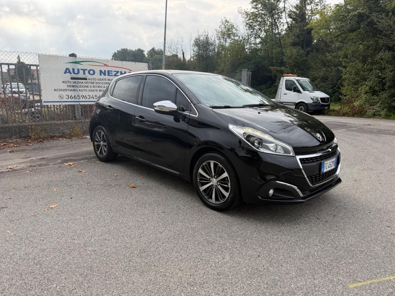 Peugeot 208 PureTech 82 5 porte Allure
