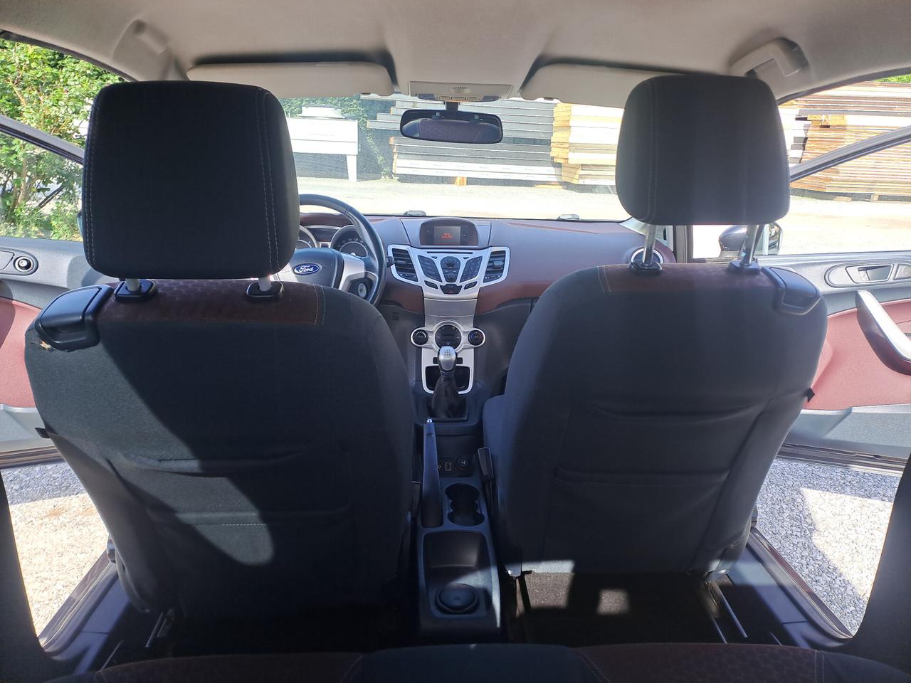 Ford Fiesta 1.4 TDCi 68CV 3 porte Titanium -2009