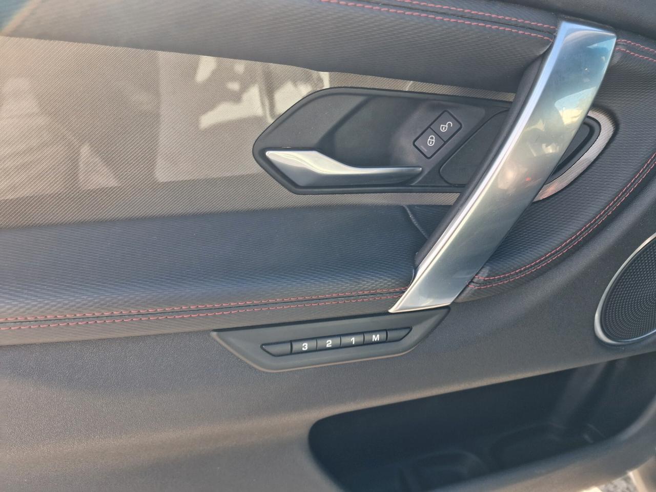 Land Rover Discovery Sport 2.0 eD4 150 CV 2WD R-Dynamic SE