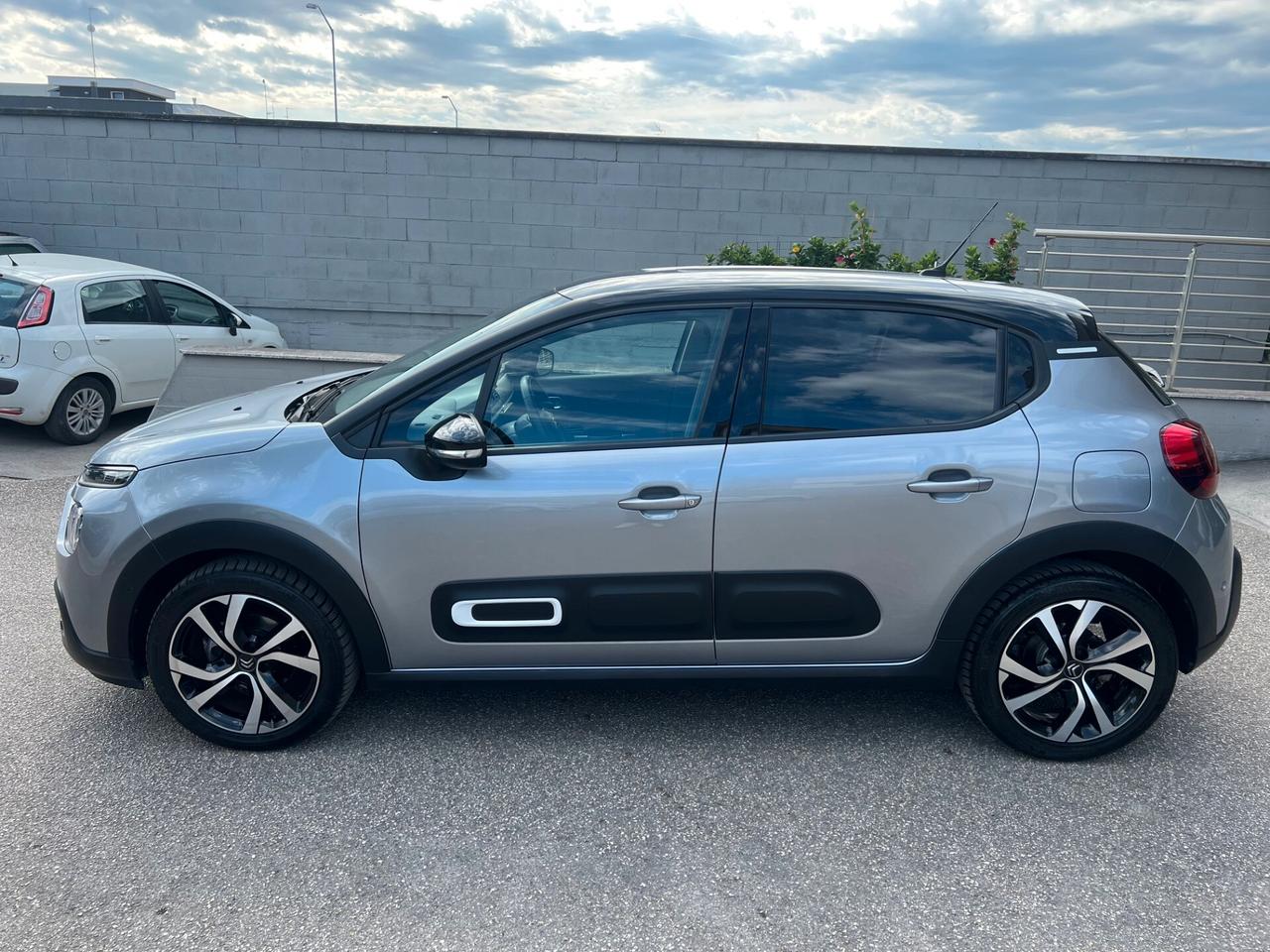 Citroen C3 1.5 bluehdi 100cv Shine Pack LED/NAVI OK NEOPATEN.
