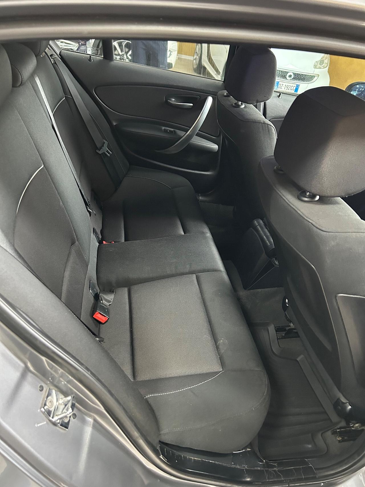 BMW 118d 143 cv “FULL LED/VETRI OSC/18”-2008