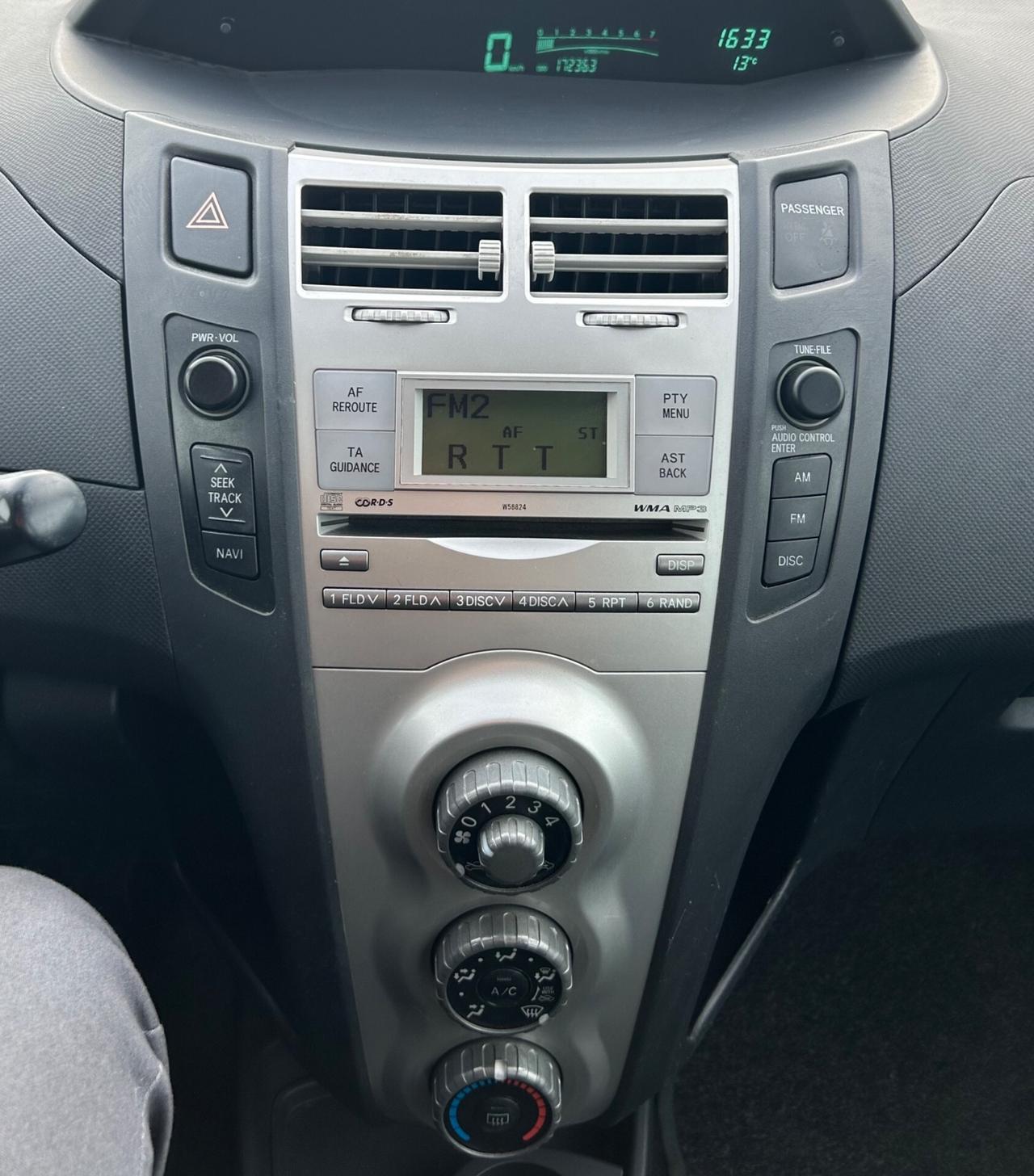 Toyota Yaris 1.0 5 porte Edizione SOL Neopatentati