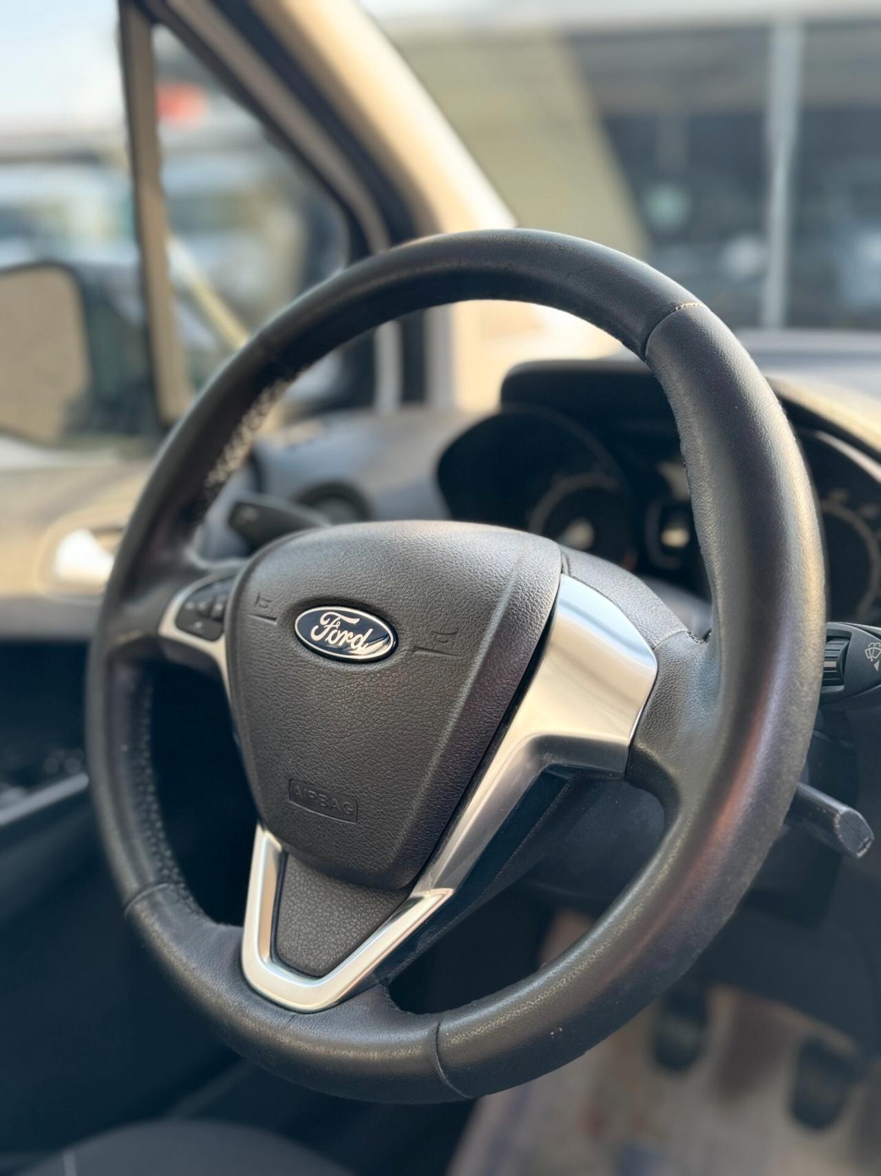 Ford Transit Courier 1.5 TDCi 75CV Van Trend