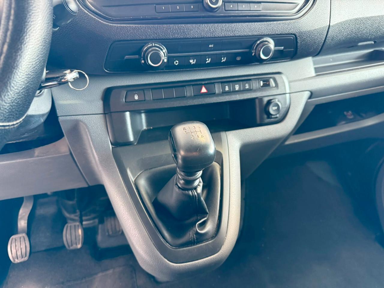 Opel Vivaro 1.5D 9 POSTI 2020