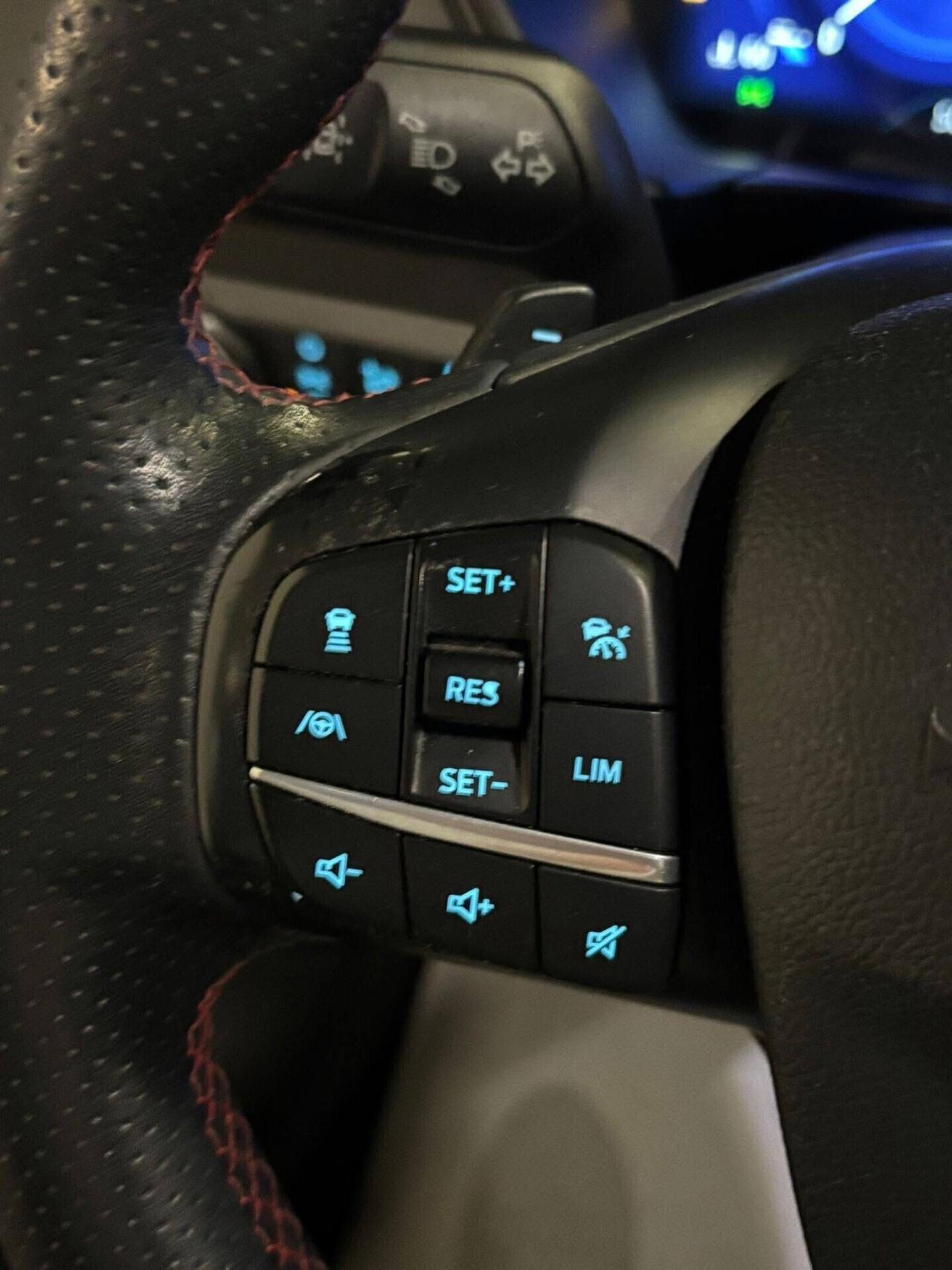 Ford Kuga 1.5 EcoBlue 120 CV aut. 2WD ST-Line X '''\\