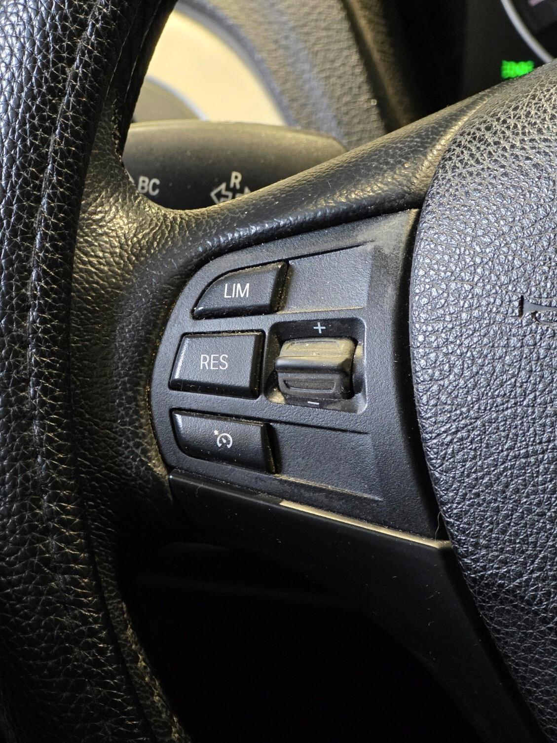 Bmw 118 118d 5p. Urban