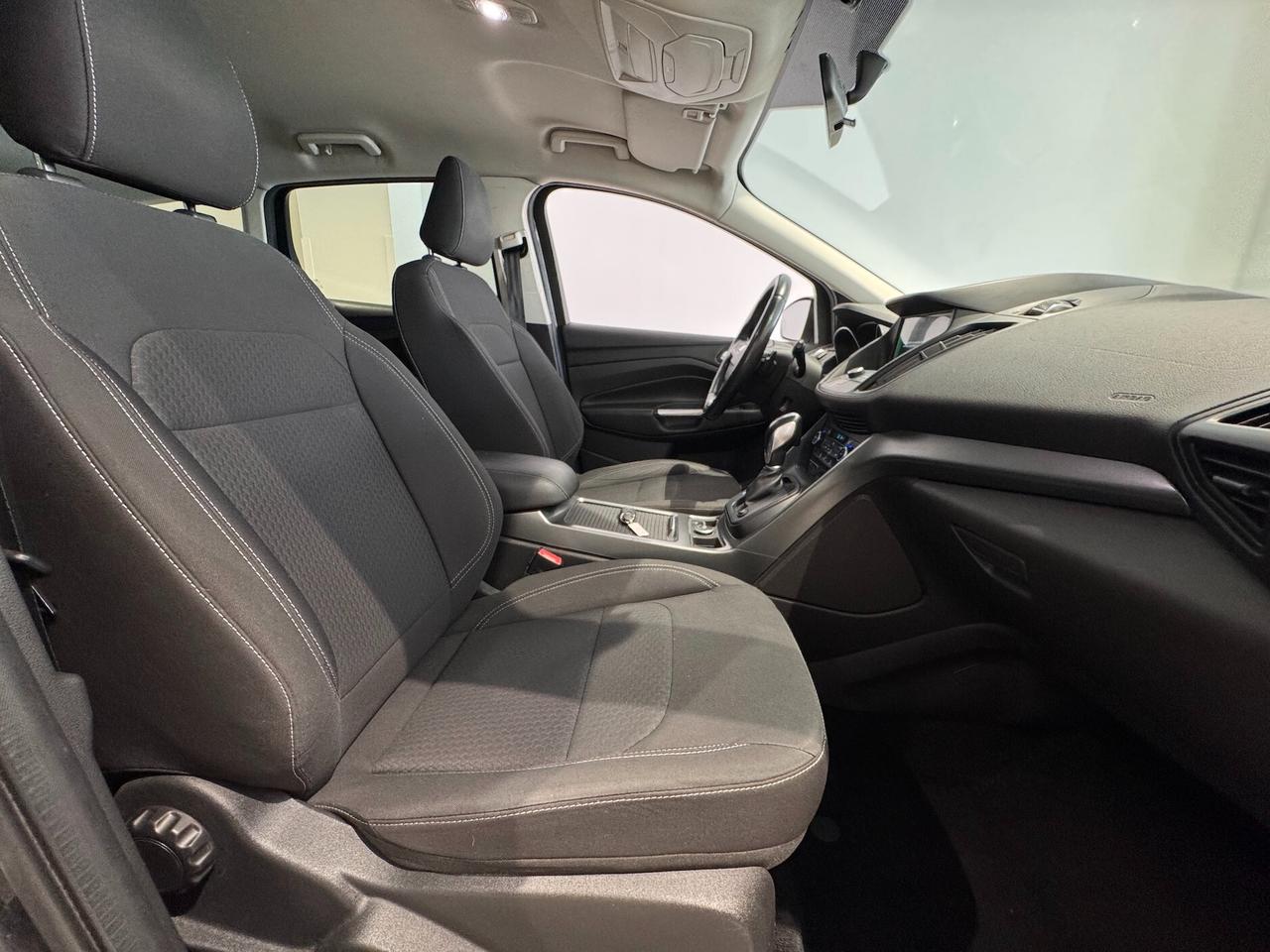 Ford Kuga 1.5 TDCI 120 CV S&S 2WD Powershift Business