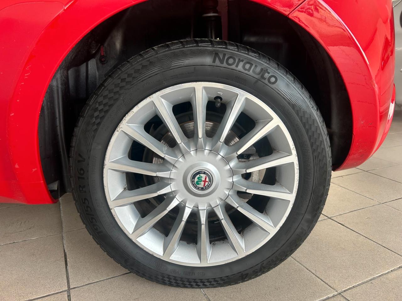 Alfa Romeo MiTo 1.4 78 NAVI (ADATTA PER NEO PATENTATI)