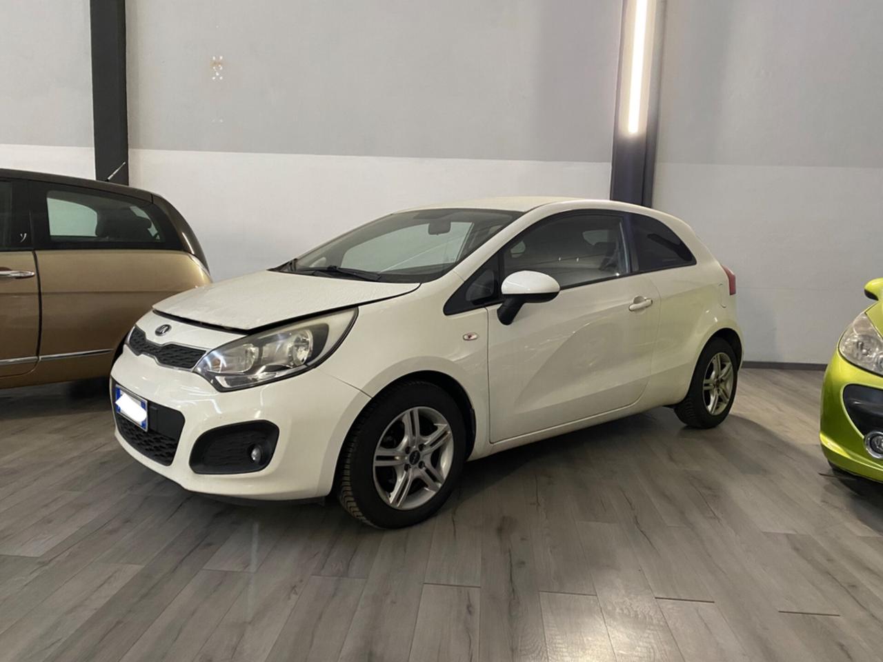 Kia Rio 1.1 CRDi WGT 3p. EX