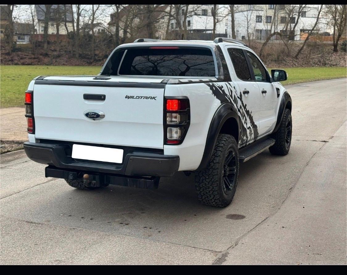 Ford Ranger 3.2 TDCi aut. DC Wildtrak 5 posti * Pack Raptor