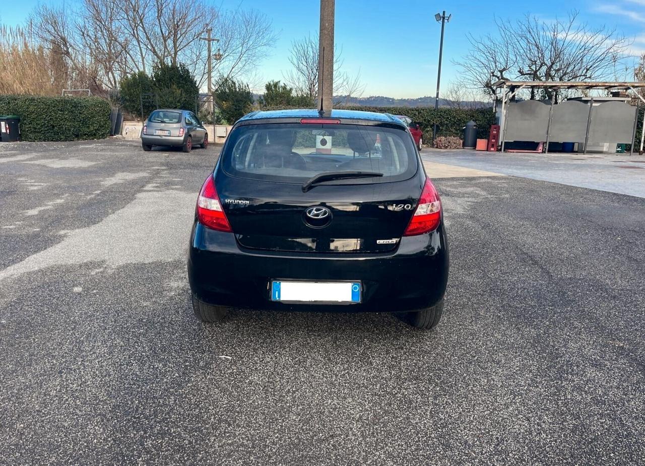Hyundai i20 1.4 CRDi 5p. Sound Edition