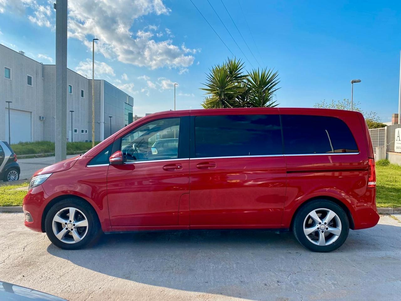 Mercedes V 200 d 136 CV allestimento disabili