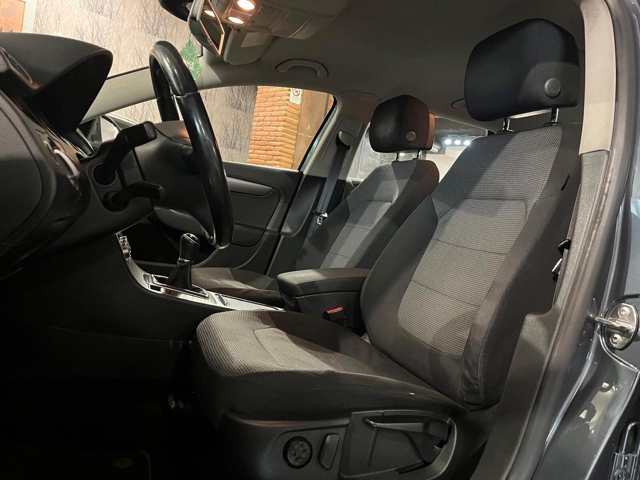 Volkswagen Passat Var. 2.0 TDI Highline BlueM.Tech.
