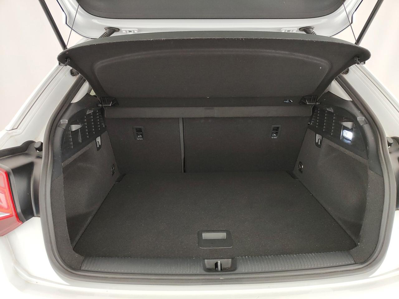 Audi Q2 30 TDI S tronic Business