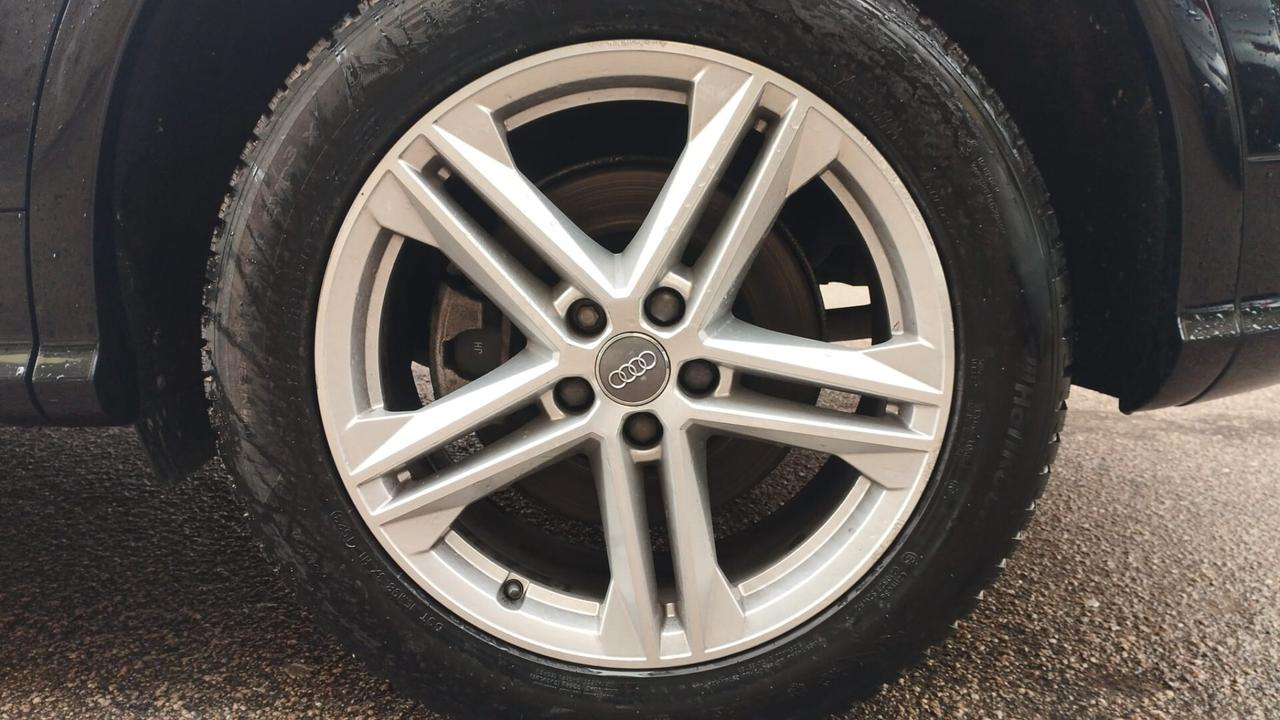 Audi Q5 35 TDI quattro S tronic line