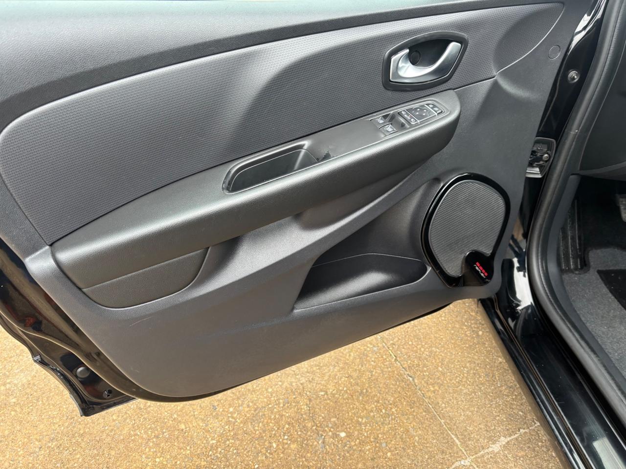 Renault Clio dCi 8V 75 CV Start&Stop 5 porte Energy Intens