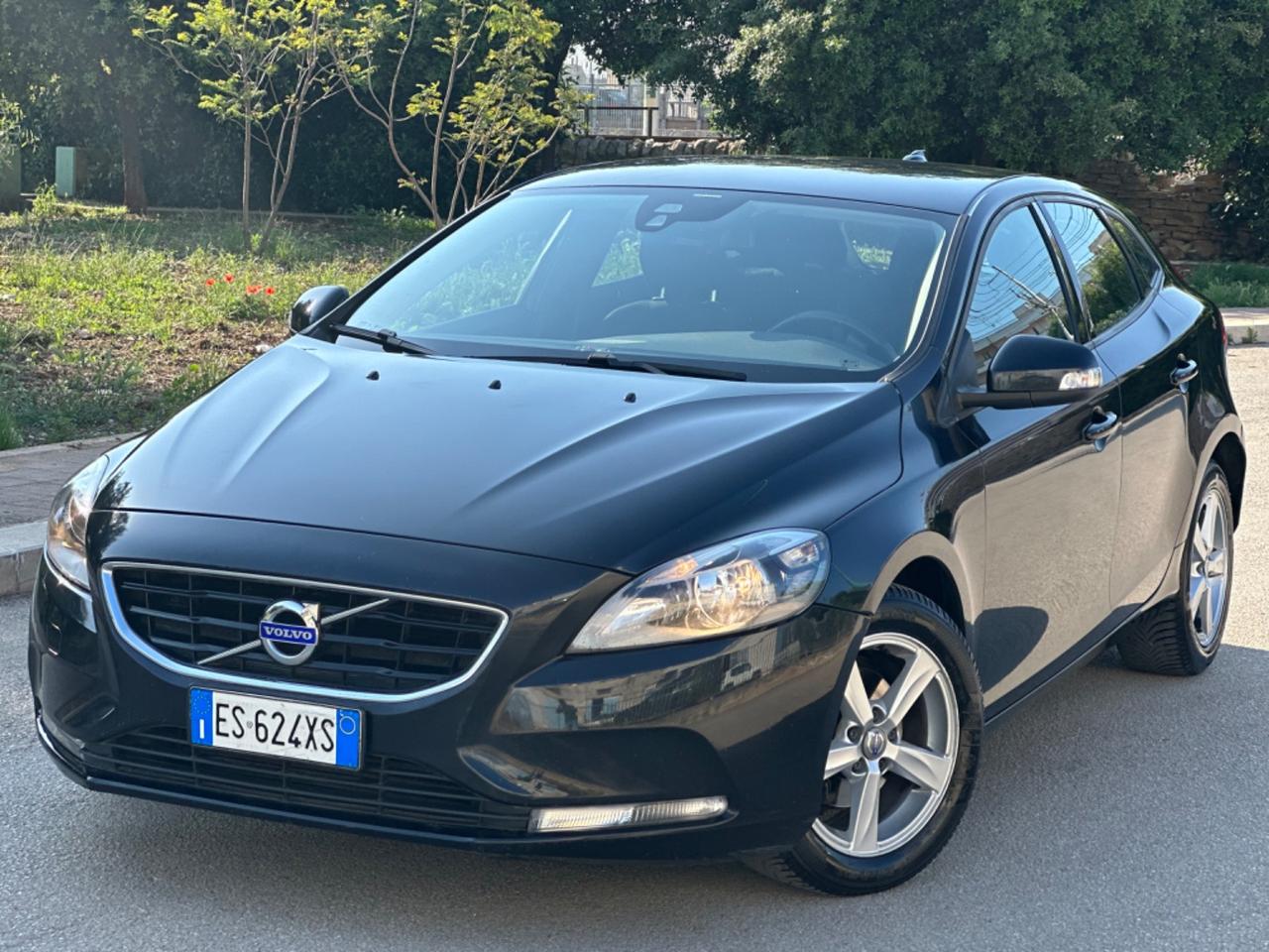 Volvo V40 D3 Kinetic 1.6 DIESEL 2013 - NAVI, MANUALE