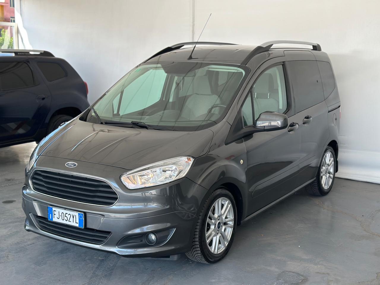 Ford Tourneo Courier 1.5 TDCI 95 CV Titanium 2017