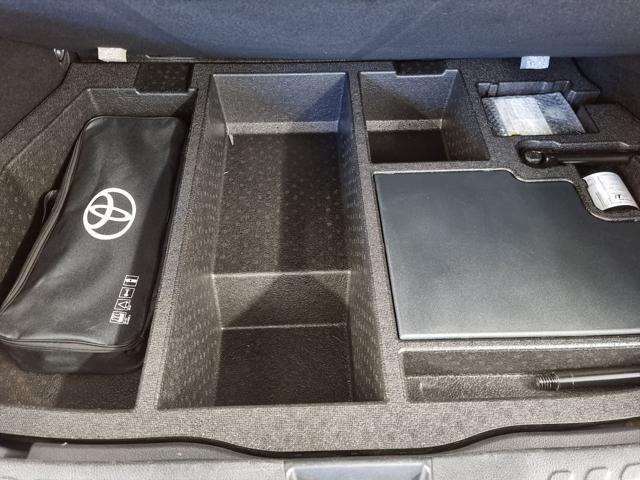 TOYOTA C-HR 2.0 Hybrid E-CVT GR Sport Black Edition