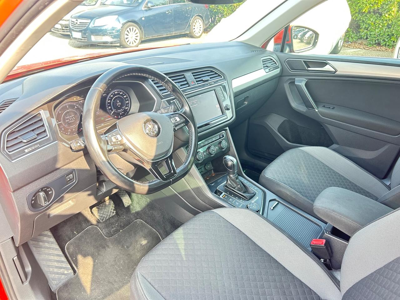 Volkswagen Tiguan 2.0 TDI SCR DSG 4MOTION Business BMT