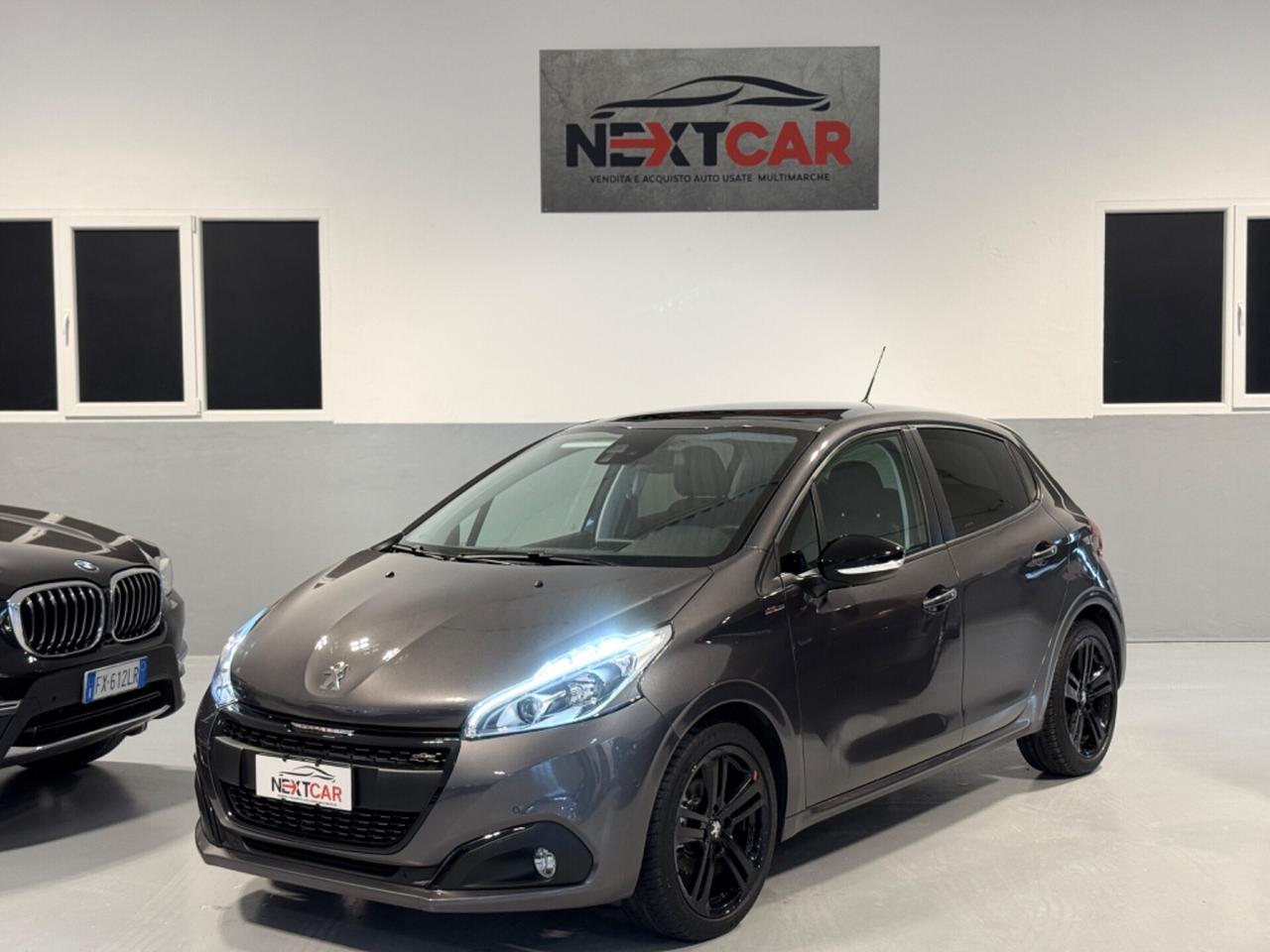 Peugeot 208 5p 1.2 GT Line 30.000KM! Sport